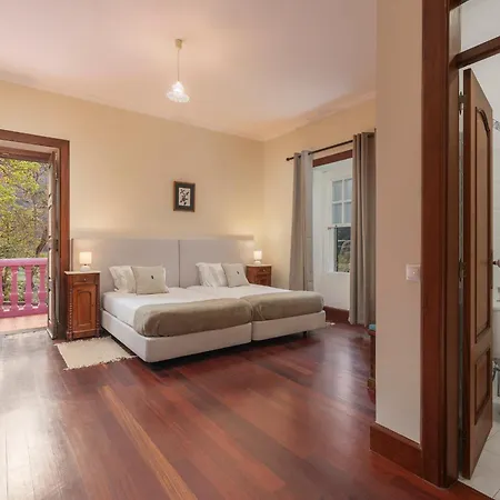 Bed & Breakfast Casa Da Faja Alta - With Breakfast Included, By An Island