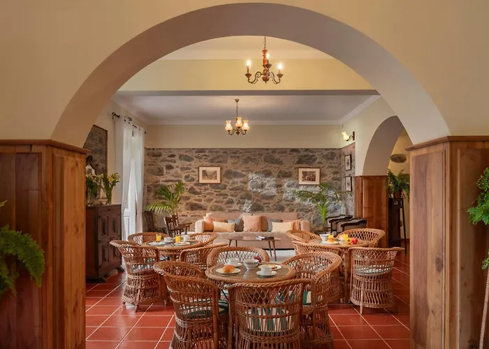 Bed & Breakfast Casa Da Faja Alta - With Breakfast Included, By An Island Jogo da Bola